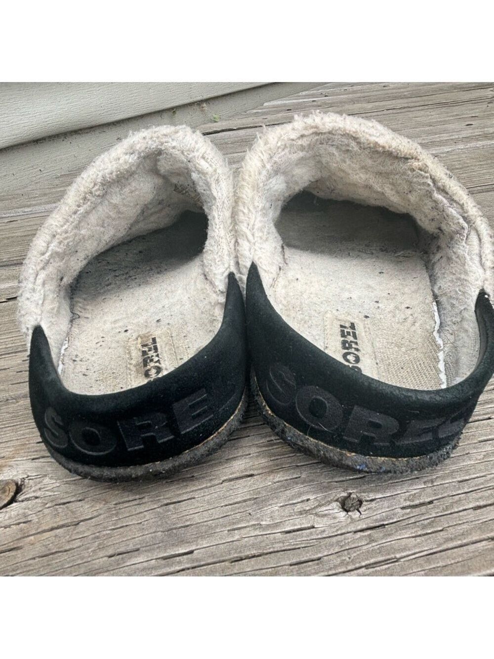 Sorel Black and Cream Slippers with Sleek Design - Picture 4 of 6